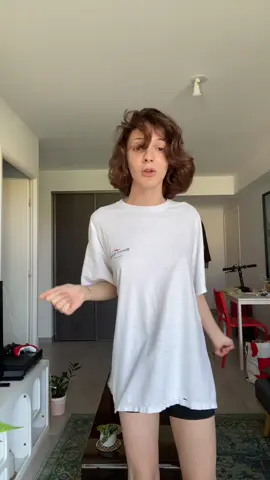 A post by @tesskrb on TikTok caption: J’espère avoir été claire #bref 