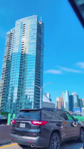 A post by @christmasferret on TikTok caption: Venez l’été au Canada 🍁  #pourtoi #canada_life🇨🇦 #summer #toronto #gatineau #troiseivieres #quebeccity #montreal 