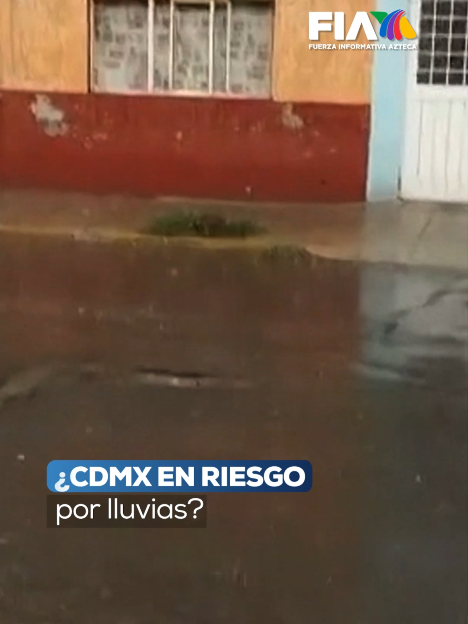 A post by @aztecanoticias on TikTok caption: Hoy también se esperan intensas lluvias en gran parte de la Ciudad de México y preocupan los daños que estas puedan traer. Carlos Vargas, miembro del programa de Investigación para Sustentabilidad del Agua, nos cuenta porque hay lluvias atípicas y cada vez son más fuertes. ¿Está la #CDMX preparada para esto? La #entrevista en #HechosAM con @_otomartinez @vaitiaremateos y @radiohen #AztecaNoticias #FIA #Noticias #News #TikTonInforma #LoDescubríEnTikTok #lluvias #lluviasAtípicas #CDMX #lluviascdmx