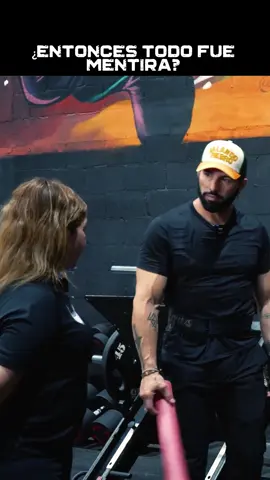 A post by @ponchodenigris on TikTok caption: #infiel #ponchodenigris #jalandofierro #gym 