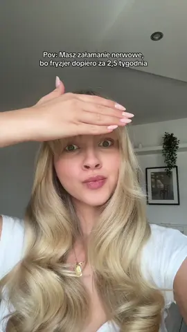 A post by @ on TikTok caption: To komu zrobić grzyweczkę? 🤭💖