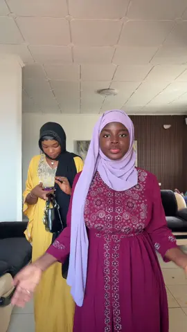 A post by @bozick224 on TikTok caption: @Aichabozick Toure ♻️ #fiance #guineenne224🇬🇳 #viralvideos #pourtoi #💍 