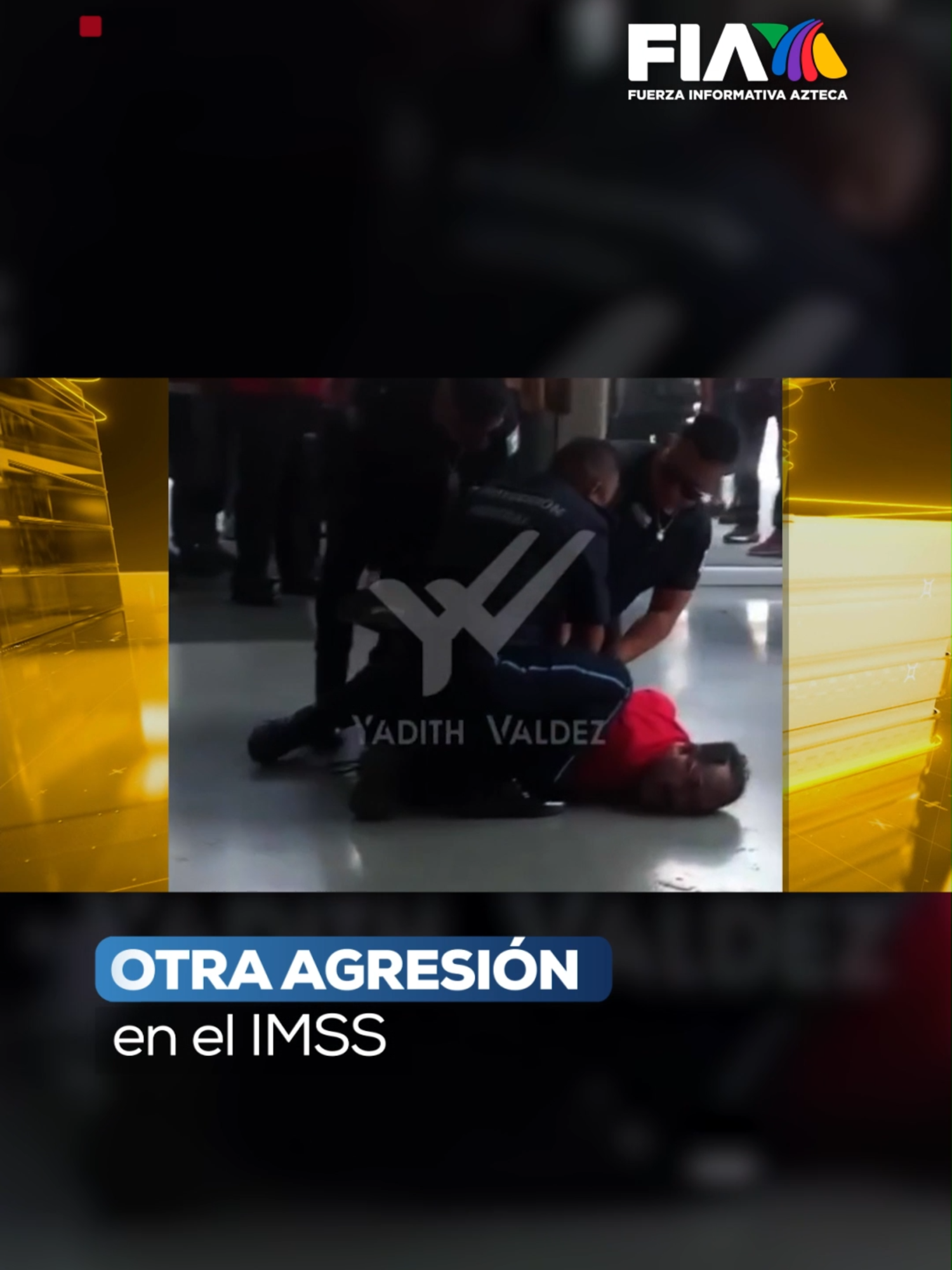 A post by @aztecanoticias on TikTok caption: Un trabajador del Hospital General de Zona 33 de Monterrey, Nuevo León fue detenido por policías federales presuntamente por intentar ingresar sin mostrar una identificación y mostrarse agresivo. Aunque el IMSS confirma que es parte de su plantilla, la entrada sin identificación no está permitida. Finalmente, se liberó al trabajador tras acordar seguir las indicaciones. @roberto_ruizg y @christian_larah con la información en #LosRuizLara #AztecaNoticias #News #FIA #Noticias #Agresión #IMSS #AgresiónIMSS #SaludMéxico