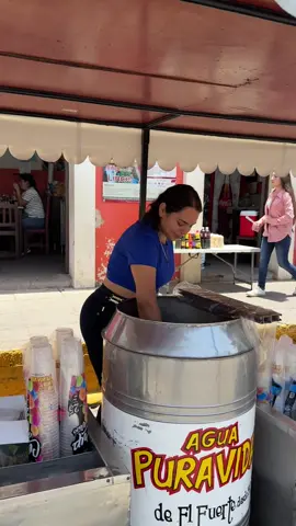 A post by @alyasanchez_ on TikTok caption: #paratii #fyp #comedia #humor #señora #viral #