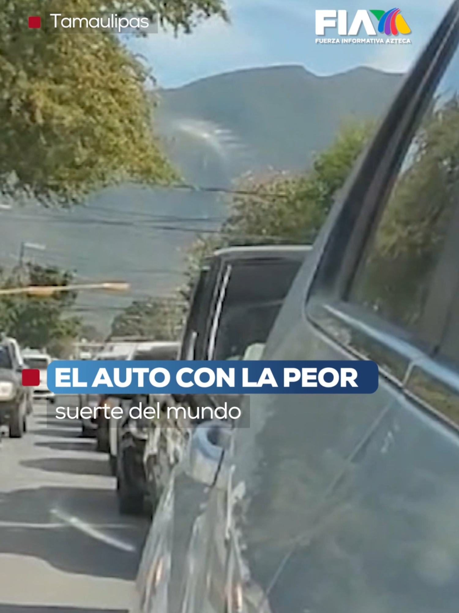 A post by @aztecanoticias on TikTok caption: Increíblemente, un coche modelo 2007 con placas de Tamaulipas fue chocado en el mismo lugar en Ciudad Victoria, pero en diferente día y hora. El dueño, Daniel Mendiola, está desconcertado. ¿Por qué siempre su auto y no otros? 🚗💥 Alfredo Uvalle con la información en #LosRuizLara #AztecaNoticias #FIA #Noticias #News #Tamaulipas #Choque #ChoqueTamaulipas #AutoSalado #MalaSuerte