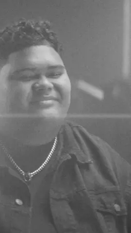 A post by @wtongi on TikTok caption: The music video for “Unbreak My Heart” is out now! The response to this song has been overwhelming... Thank you for taking the time to listen, watch and share your own stories 🙏🏽 Please go check it out now on YouTube.