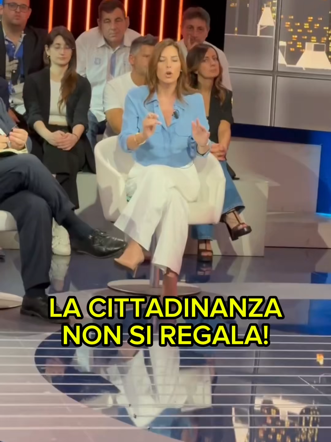 A post by @isabellatovaglieri on TikTok caption: La cittadinanza non si regala.