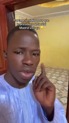A post by @koddasall7 on TikTok caption: Partagez la vidéo 😒😒#pourtoii 