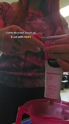 A post by @hal_babyyy on TikTok caption: based in syracuse ny, come see me🫶 