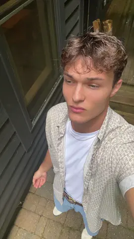 A post by @benjaminmichaelhughes on TikTok caption: #ffyypp #youcandoit 