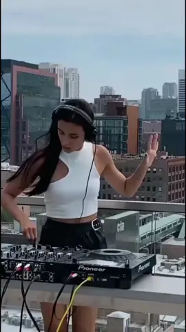 A post by @radiointense21 on TikTok caption: #recuerdos 