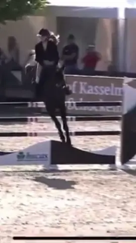 A post by @naomi.himmelreich on TikTok caption: Kiss doesn’t touch a pole in todays 1.40m and placed ❤️