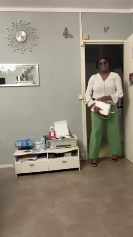 A post by @www.tiktok.isaora on TikTok caption: Manger le piment de temps en temps #cesttresimportant 