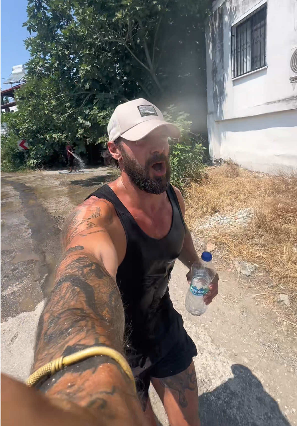 A post by @quentin.emery on TikTok caption: Saol Abi ! 🇹🇷 routine on point 5km run, gym back to run ! #fyp #workout #nature 