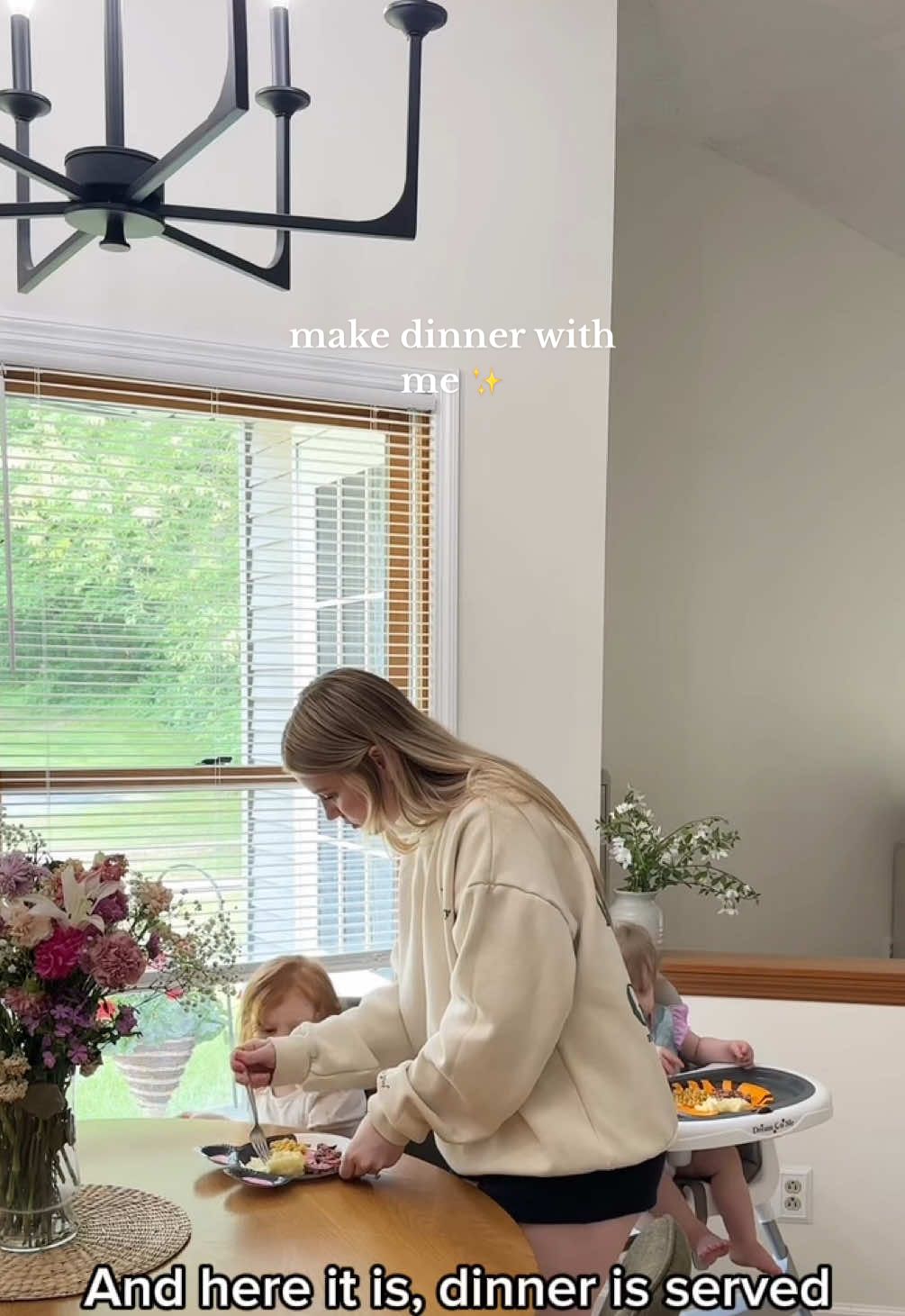 A post by @brookexaloura on TikTok caption: #ACMEpartner Back from @ACMEmarkets and straight into dinner mode! Love when meal prep is easy and affordable thanks to the for U™ loyalty program.Download the ACME app to get  personalized deals = more savings on the meals we actually make. Sign up now to start saving just for you! #forUdeals #dinnertime #groceryhaul #youngmomlife #easymeals #ACMEforU