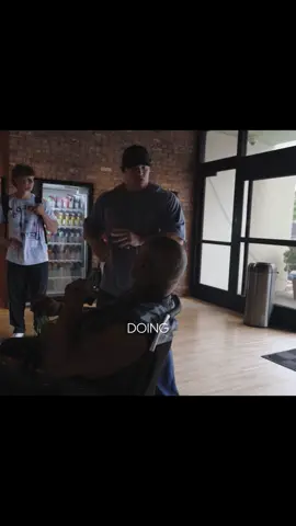A post by @samsulekinfluence33 on TikTok caption: Sam Sulek talking with Ronnie Coleman. #samsulek #samsulekreal #samsulekeffect #samsulekedit 