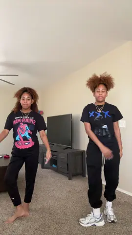 A post by @zaii623 on TikTok caption: up and it’s stuck #fypシ #foryoupage #viral #dancechallenge #identicaltwins #cali 