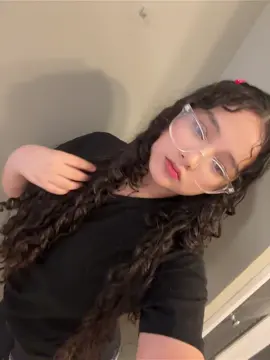 A post by @stefrp2 on TikTok caption: 🫣 #fyp 