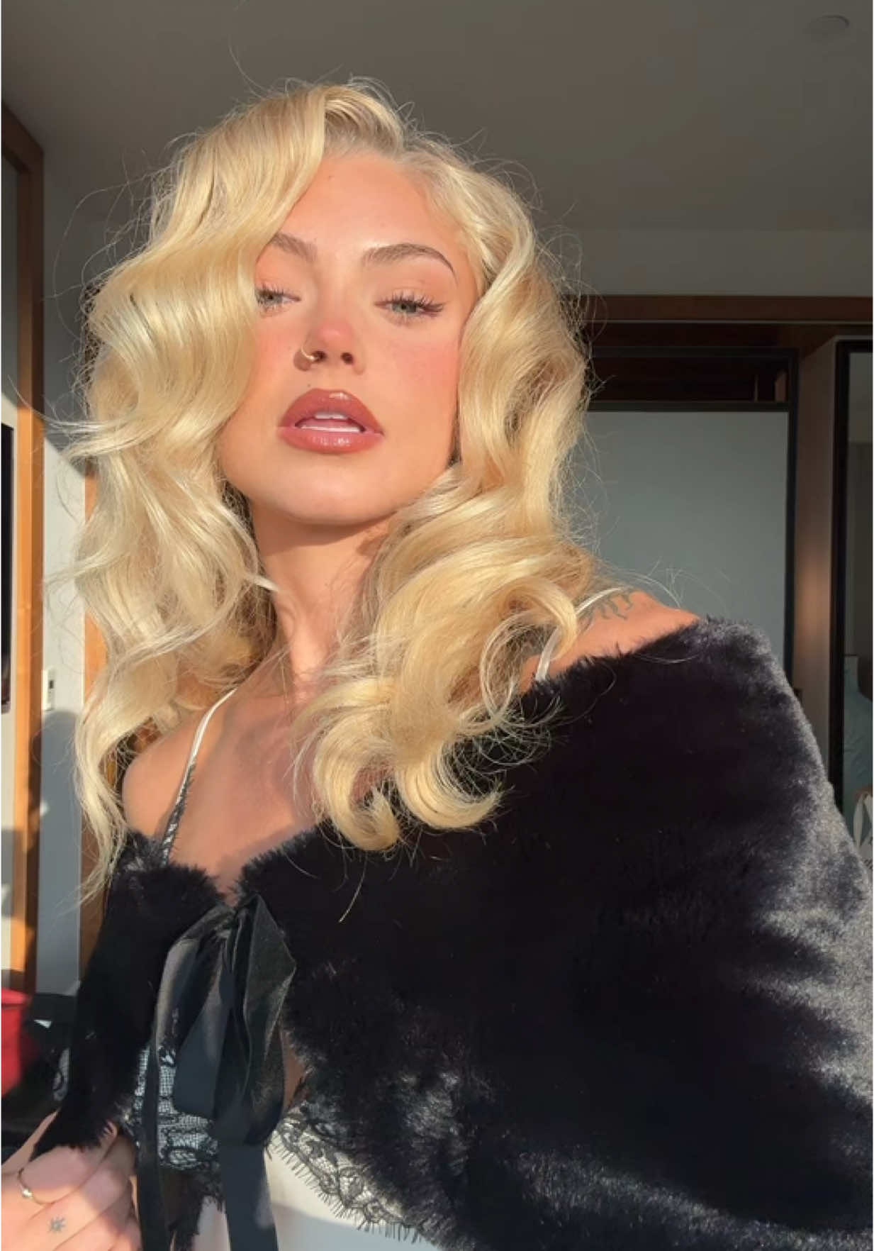 A post by @abigailwhhitee on TikTok caption: old hollywood theme 