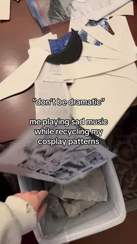 A post by @weichiadi on TikTok caption: they lived a long and meaningful life 🕊️ #aihabishamon #bishamoncosplay #cosmaking #cosplayer #animecosplay #noragamicosplay #noragamiaragoto #sewing #patterning #patterns #foamarmor #evafoam #foampatterns #cosplaycompetition #cosplaycraftsmanship #crafting 