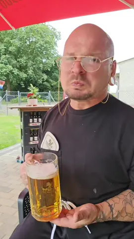 A post by @dergrillcommander on TikTok caption: #erinnerung 