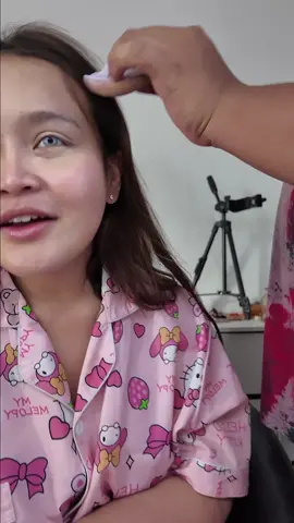 A post by @ykcpooll on TikTok caption: แฟนแต่งหน้าให้ครั้งแรกกี่คะแนนคะหรือหักหมดเลย#ความลับนางฟ้า #รูมเมทความลับนางฟ้า #แต่งหน้าง่ายๆ คือ