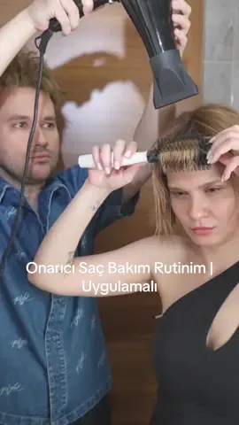 A post by @yagmurvardar_ on TikTok caption: Videoda sponsor veya reklam yoktur. Marka ve ürün adı geçtiği için *reklam  Bu rutin benim haftada 1 kez yaptığım bir rutin. Genel rutinimi de sizinle isterseniz paylaşırım. Bu arada saç fırçam tangle teezer kakülü olan dostlara tavsiyemdir Videoda gösterdiğim ürünler 1- Mazel Repair & Multi Functional Hair Care Spray bu ürünü yeni kullanmaya başladım denedikçe yorumlarımı güncelleyeceğim şimdilik güzel anlaşıyoruz 2- olaplex no3 olaplex in en sevdiğim 3 ürününden biri 3- loreal pro metal detox şampuan serisi. Bu seri özellikle saçı açıcıya maruz kalanlar için harika bir seri olmuş keşke daha önce keşfetseydim dediğim ürünler oldu. Sarı saçlı dostlara önerimdir 4- yves rocher ısı koruyucu senelerdir alırım öneririm bebeğimdir 5- kerastase Nutri-Supplement Kırık Uç Serumu Geçen seneden beri alıp alıp kullandığım bir ürün. Kerastase markasının çok kilit ürünleri var gerçekten 👍 #saçbakımı #saç #saçdökülmesi #saçonarımı #olaplex #kerastase #lorealpro 