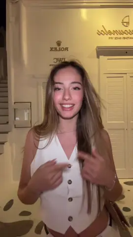 A post by @_viola.silvi on TikTok caption: mancavo solamente io a fare questo audio 🤍