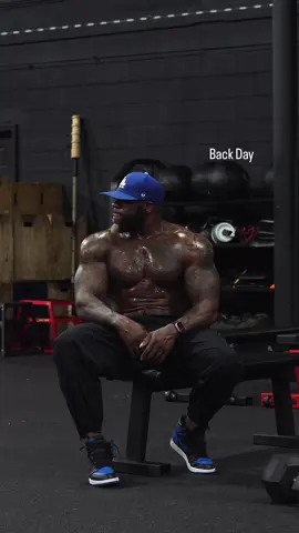 A post by @fitness_life_fitness on TikTok caption: Back Day 💪🏿 🔴 Unlock Your Potential with Our Ultimate 8-Weeks Shred Program 💪  Link in bio ⬆️  #workoutplan #sports #GymTok #gymmotivation #fitness #workout  #viralvideo #viral #bodybuilding #bodybuilder #usa🇺🇸 #canada🇨🇦 #america #europe #england #usa_tiktok