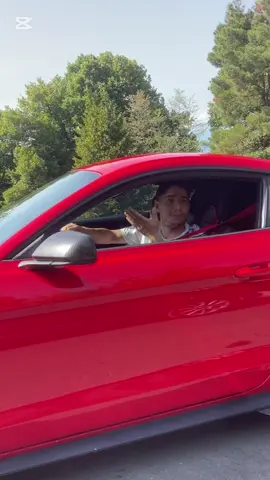 A post by @furkan_agluc76 on TikTok caption: Kardeşime teşşekür ederim vallahi güzel arabaydı 😂#furkan_agluc76 @Mustang driver 