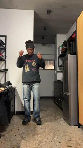 A post by @omaannn1 on TikTok caption: This song sounds like exactly what I’m doing 😭👍🏽😩😩😩🕺🏽🕺🏽🕺🏽 #omaannn #bethakick #foryoupage #fyp 