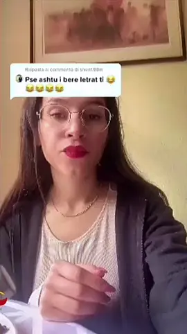 A post by @jrldn23 on TikTok caption: do dokumenta angleze?😂 humor për njerëz inteligjentë @Ronilda Basha 