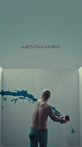 A post by @jbalvin on TikTok caption: ¡¿Qué tienes en tu cintura?! COMO TU ya disponible junto a @DYSTINCT 