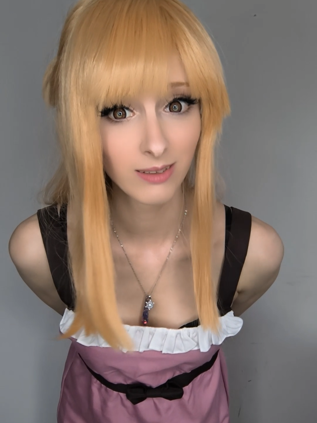 A post by @sakurakazecos on TikTok caption: #cosplay #cosplaygirl  #animegirl #mangagirl #gamergirl #animecosplay #swordartonline #swordartonlinecosplay #asunacosplay #asuna #sao #saocosplay #europeangirl #europeancosplay #asunayuuki 