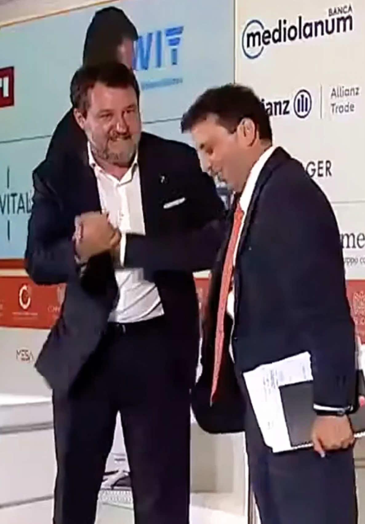A post by @matteosalviniufficiale on TikTok caption: E alla fine nemmeno il 🐯 Parenzo è andato a votare ai referendum…