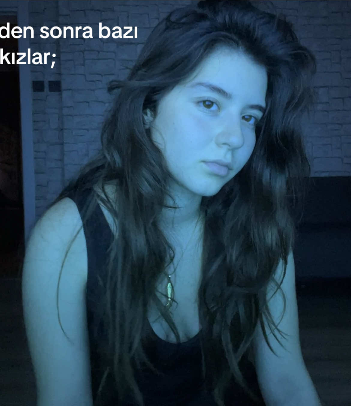 A post by @vanillira on TikTok caption: kendini gördüğünü biliyorum 🙃  #fyp #keşfet 