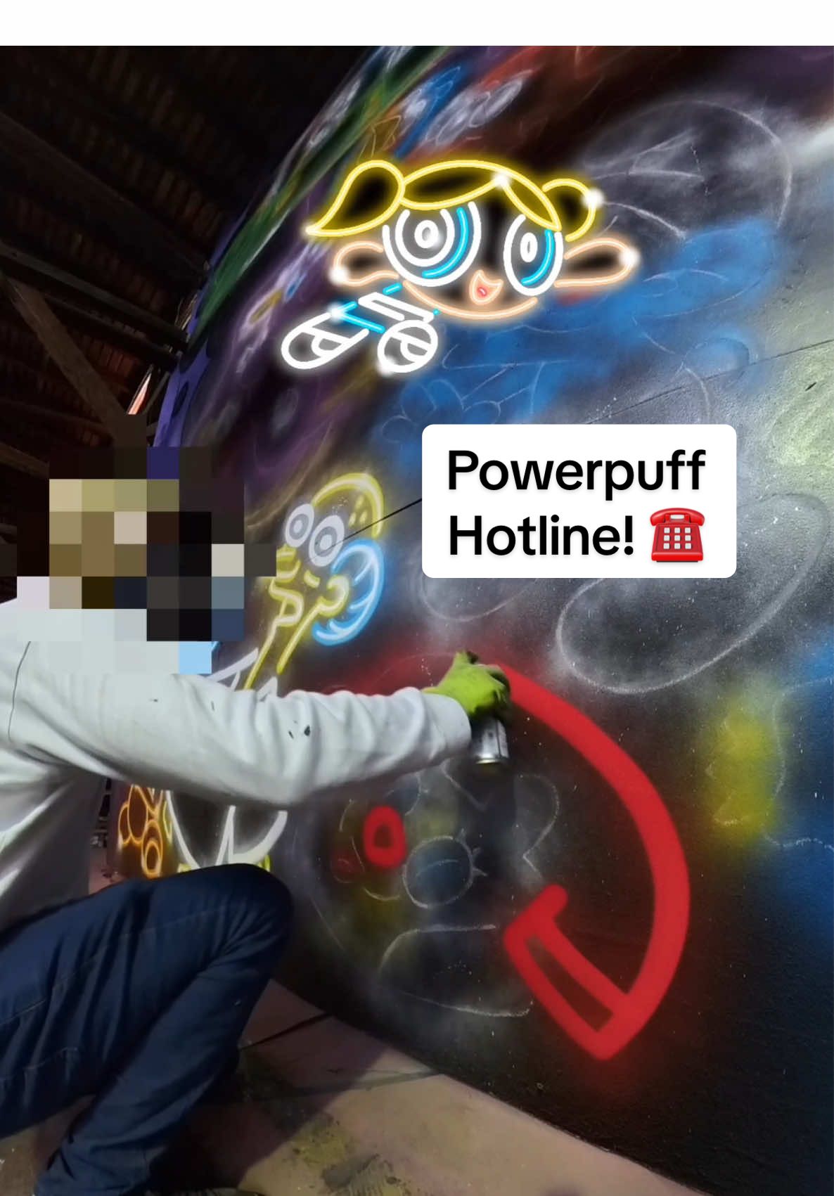 A post by @fatcapsprays on TikTok caption: Powerpuff Hotline! ☎️ #Art #streetart #painting #powerpuffgirls 