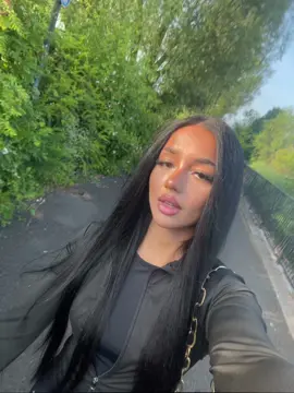A post by @lamottomami on TikTok caption: 7pm #parati #fyp #foru #norecuerdonada 