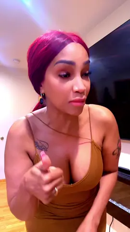 A post by @labellachanell on TikTok caption: Repítelo mil veces si es necesario! @chanelraphael 