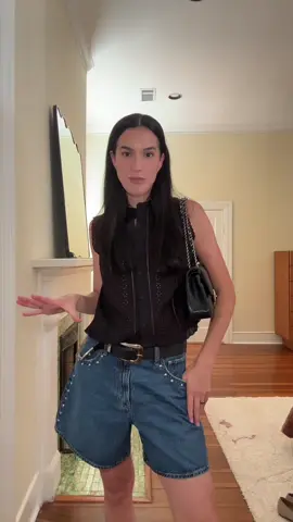 A post by @brittany.xavier on TikTok caption: styling these baggy denim shorts #fashion #outfitidea  https://liketk.it/5fpkL 