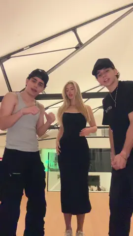 A post by @alan.arrieeta on TikTok caption: la guerita se me monta 