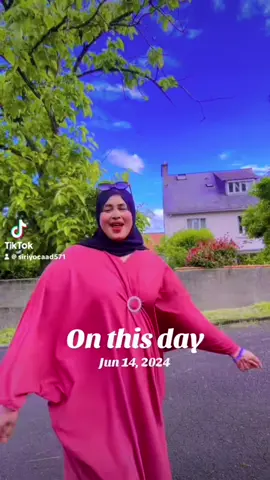 A post by @siriyocaad571 on TikTok caption: #france🇫🇷 #nantes #siriyocaad3🥰 @xidigtajarmalka1 @hodan abdirahman,k,suleiman @TiRiiG’🐅Araweelo 97🐅 @💎WARDA🐅XASHII1🦁💎🧡 @Manaal. dhal suldaan❤️❤️ @BINTUBAASHIYA RC KIBIRTAY🦁🦁 