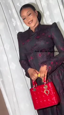 A post by @chefdegrinmajolie on TikTok caption: Habillé par @SABIQ Bamako ❤️
