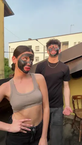 A post by @mura0201 on TikTok caption: 🤭