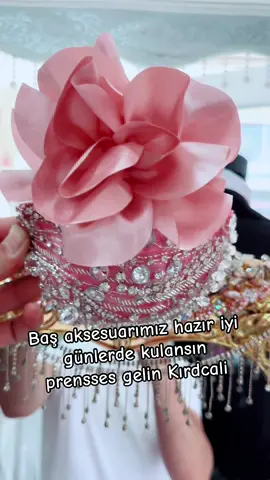 A post by @damatlik_gelinlik2025 on TikTok caption: #kesfet Gülüzar Moda#kesfet ⚜️