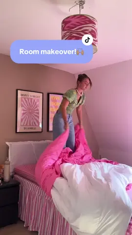 A post by @guusje.willemse on TikTok caption: Sla dit even op ter inspo! 😍 Ik gebruik dus altijd @Robijn klein & krachtig color wasmiddel om de kleuren mooi te maken want het is ECHT belangrijk om goed wasmiddel te gebruiken💜 #advertentie #heeftkleurlief #roommakeover #colourfulbedding 