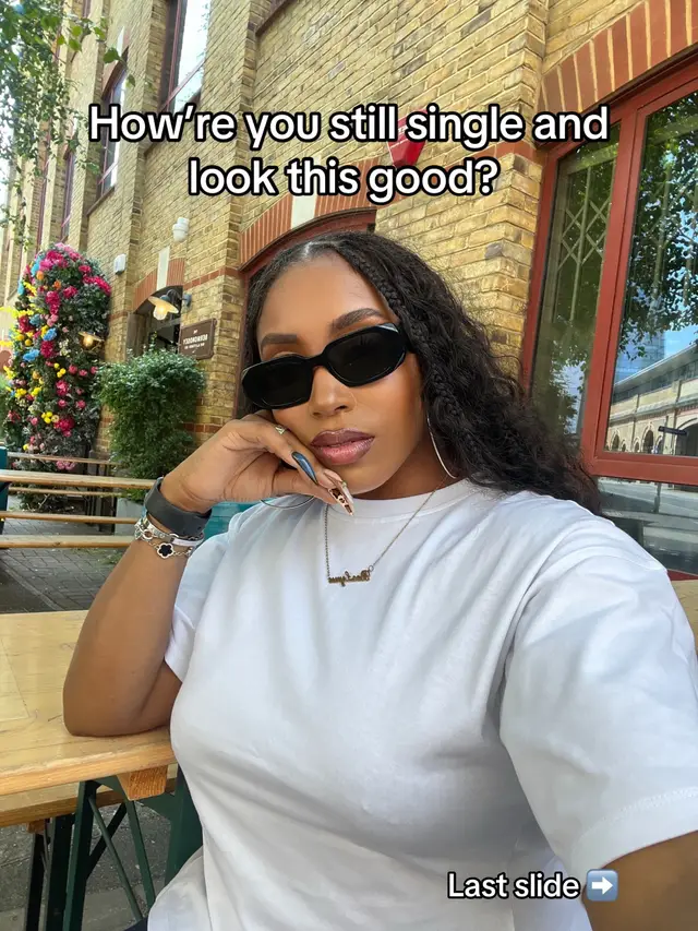 A post by @beelynngee on TikTok caption: #wlw #fyp #femsoftiktok 