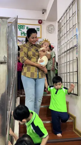 A post by @khinehninwai19 on TikTok caption: ကံကောင်းလေး (၁) နှစ်ပြည့် မွေးနေ့🎂🎂