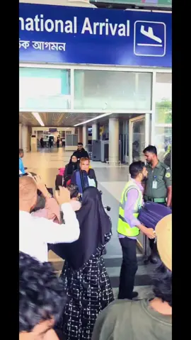 A post by @vhai_jaan_rubs_07 on TikTok caption: Miss you amma#bangladesh🇧🇩tiktokবাংলাদেশি #vhai_jaan_rubs7 #unitedkingdom🇬🇧 