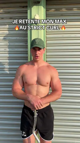 A post by @brutuslerobuste on TikTok caption: Je pue le seum je referais !! 